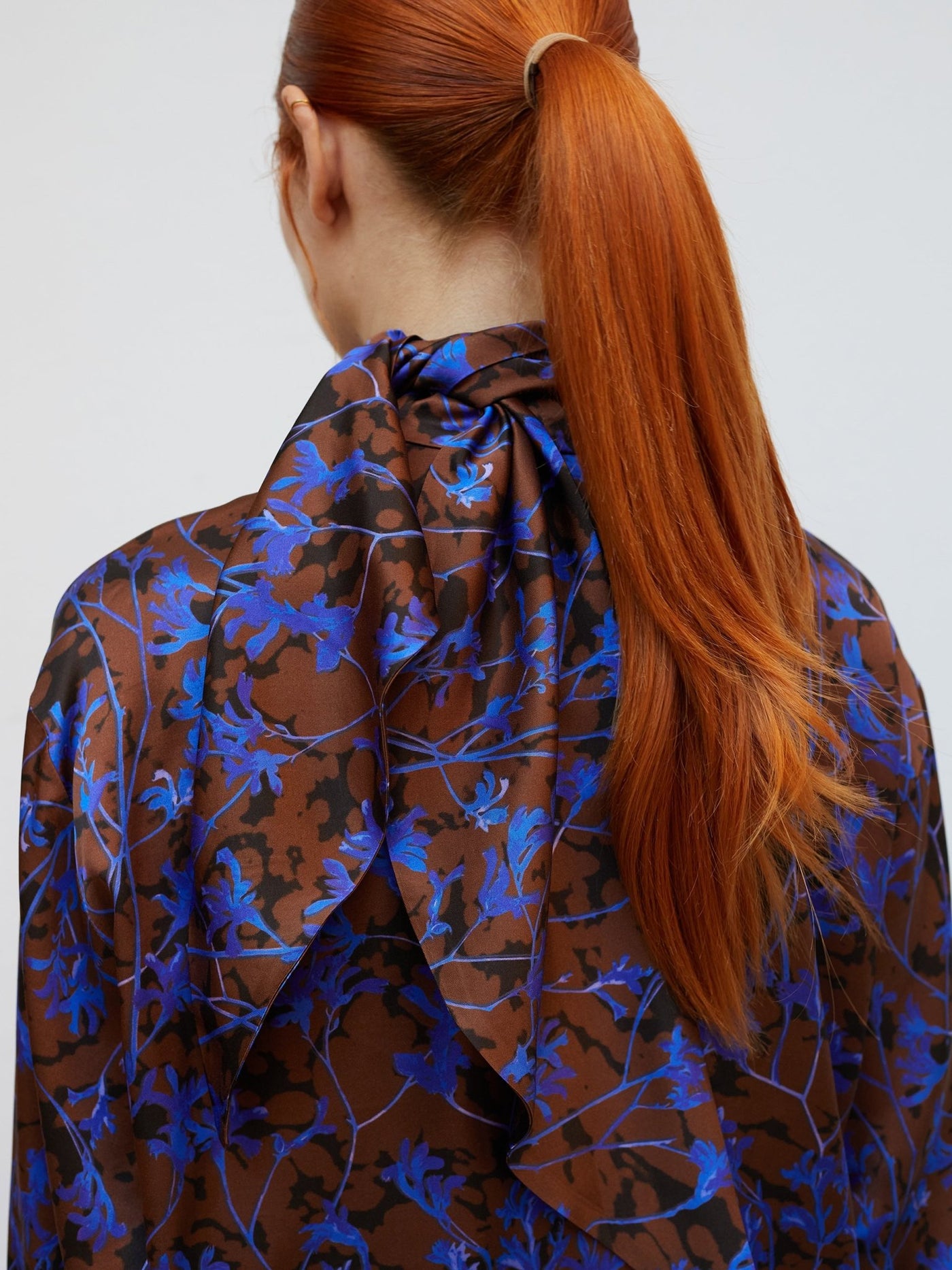 Chemise Surface | Eco - Viscose Tie - Neck Overshirt - VANHERÈEN