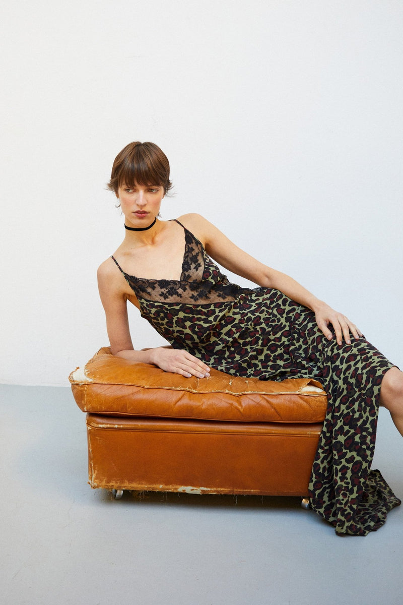 Robe Nuisette Fauve | Silk & Lace Leopard Slip Dress - VANHERÈEN