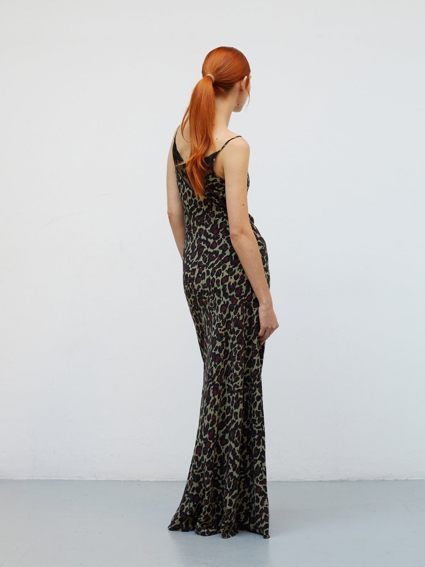 Robe Nuisette Fauve | Silk & Lace Leopard Slip Dress - VANHERÈEN