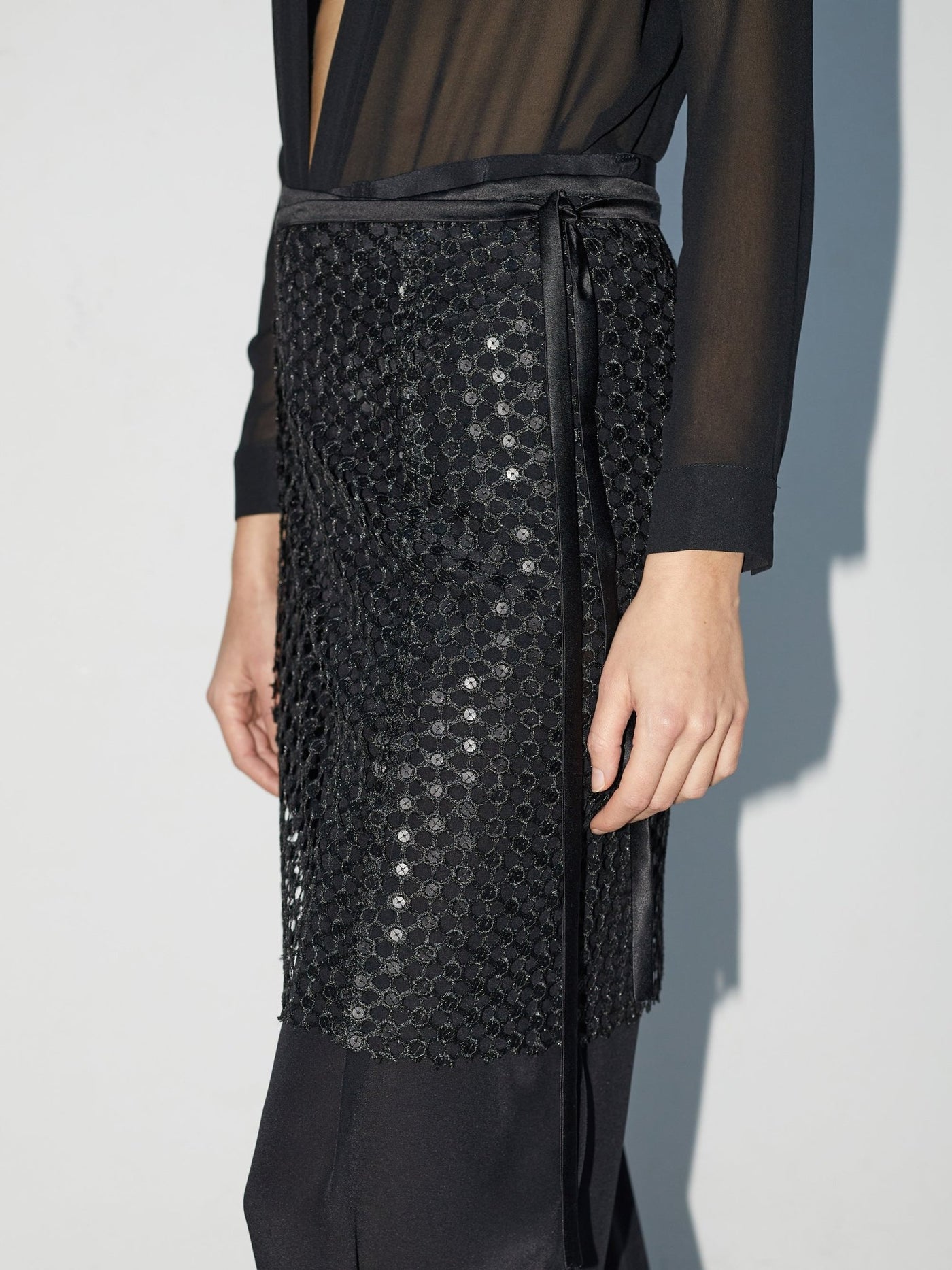 Sillage Noir | Sequined Layering Pareo (Limited) - VANHERÈEN