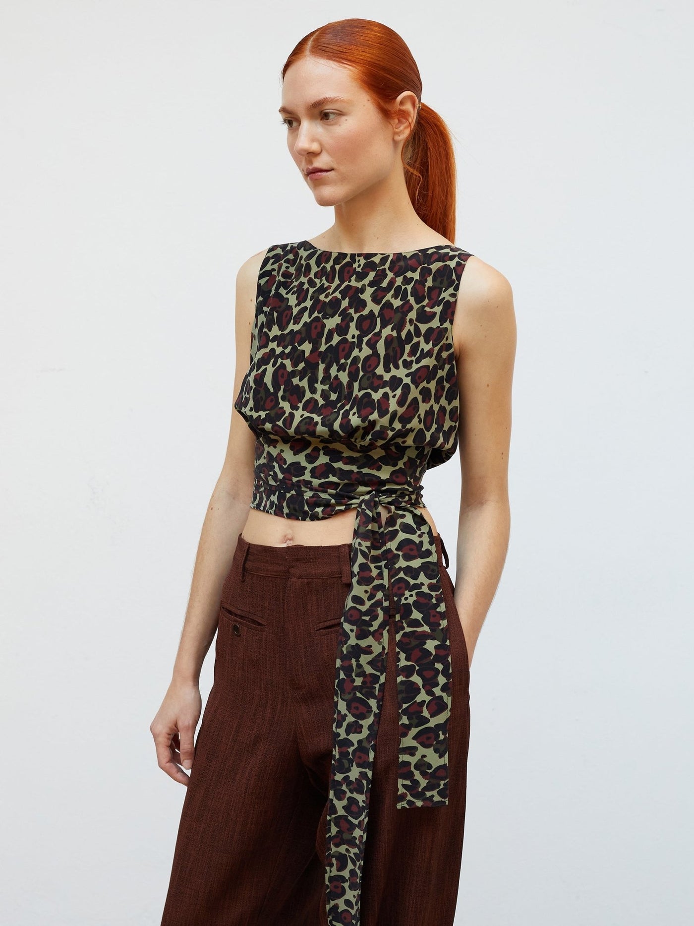 Top Double Jeu | Reversible Silk Wrap Top (Leopard Print) - VANHERÈEN